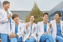 'Hospital Playlist 2' cùng loạt tình tiết gây cười đến 'ná thở' trong tập 1