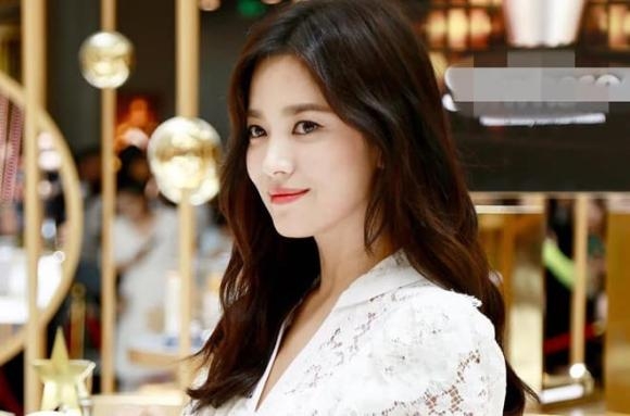 Song Hye Kyo từng muốn từ bỏ diễn xuất?