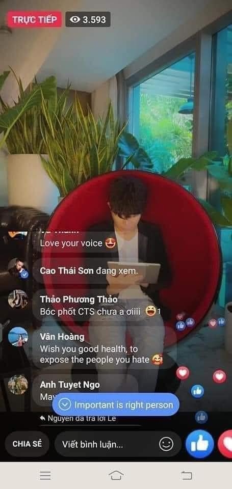 Nathan Lee phát hiện Cao Thái Sơn 'tầm ngẩm tầm ngầm' vào xem livestream của mình?