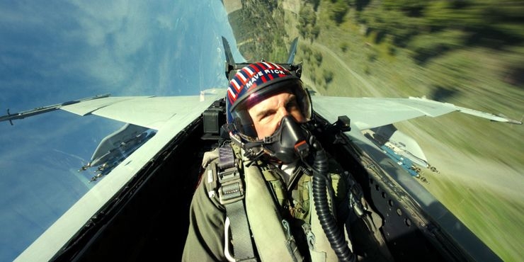Chúc mừng sinh nhật Tom Cruise cùng chuyện hậu trường 'nghẹt thở' của 'Top Gun: Maverick'
