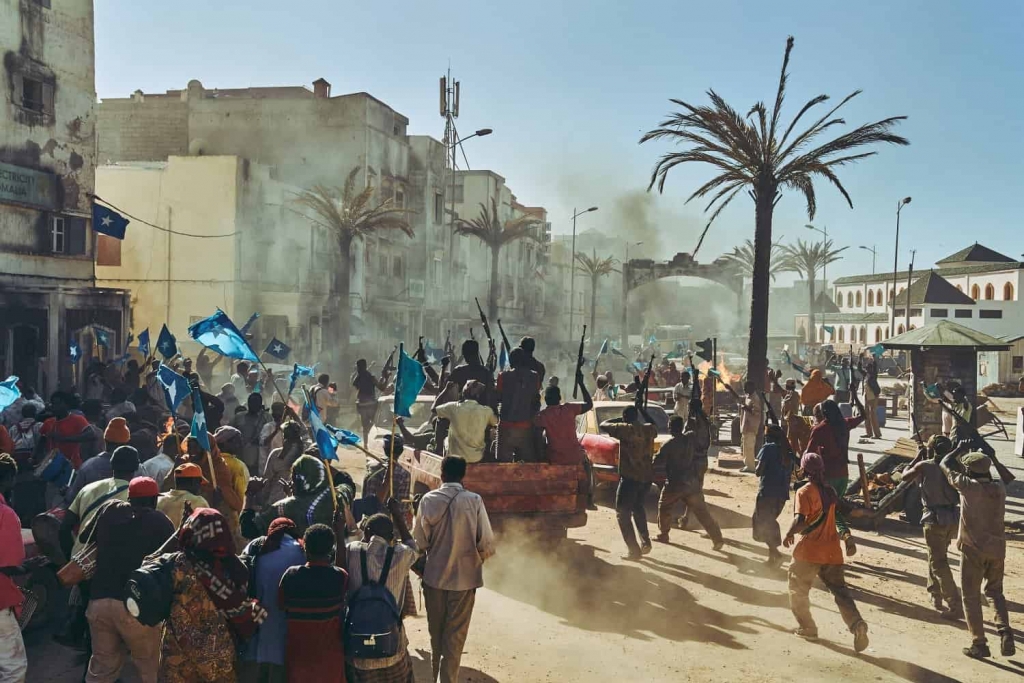 'Escape from Mogadishu': Cuộc tháo chạy khốc liệt thấm đẫm tình người