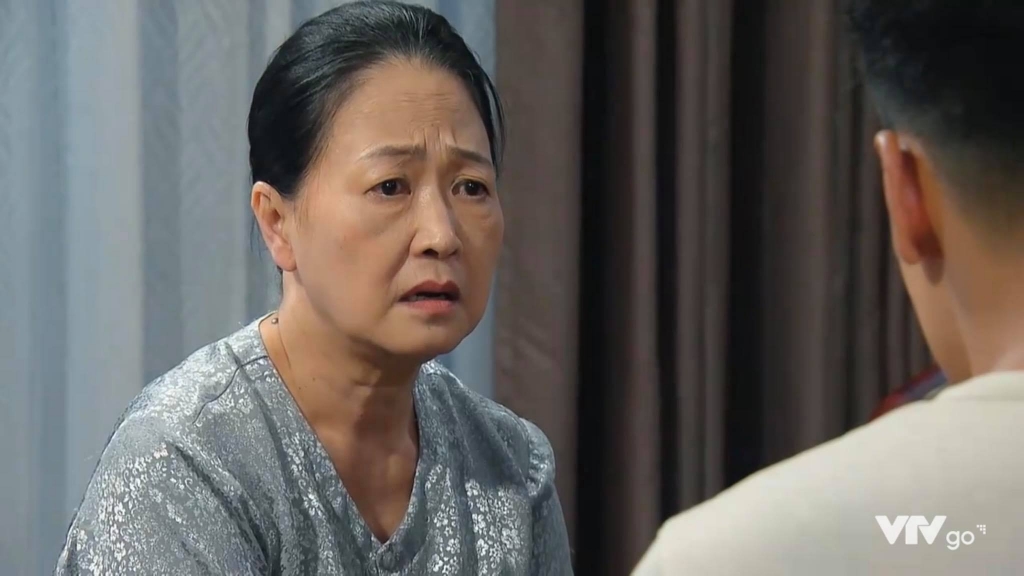 'Hương vị tình thân' tập 5: Cạn nước mắt với tình mẹ con của ông Khang