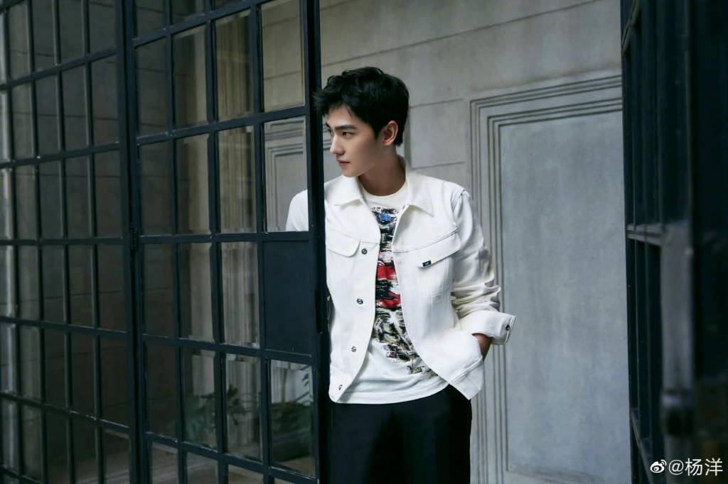 Dương Dương phủ nhận tin yêu đương, fangirl 'thở phào'!