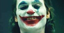 ‘Rùng mình’ trước Joaquin Phoenix trong lớp hóa trang thành Joker