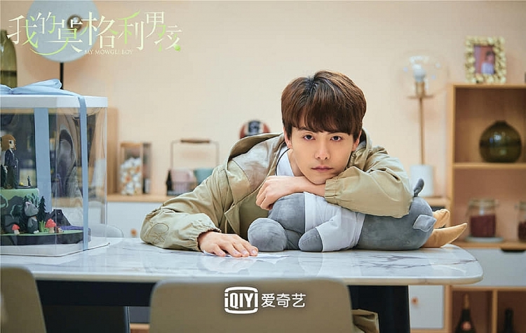 chang trai mowgli cua toi cuoi cung da co canh yeu duong mui man giua lang hy va nguoi rung