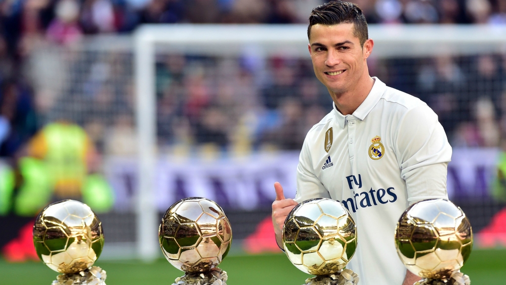 5 bộ phim tài liệu về Ronaldo mà fan bóng đá không nên bỏ qua