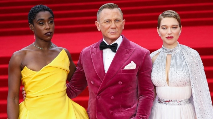 Dàn sao đổ bộ trên thảm đỏ ra mắt 'No time to die' - phim James Bond cuối cùng của Daniel Craig