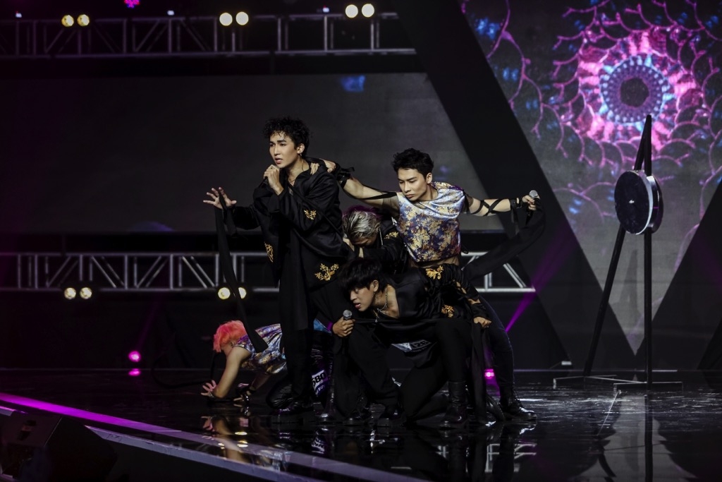 'Vote For Five': Thí sinh mạnh dạn remix hit của Đông Nhi nhưng lại gây tranh cãi