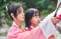 'Tiểu sử chàng Nokdu': 'Gái ngành' Kim So Hyun được 'gái dỏm' Jang Dong Yoon dạy múa quạt