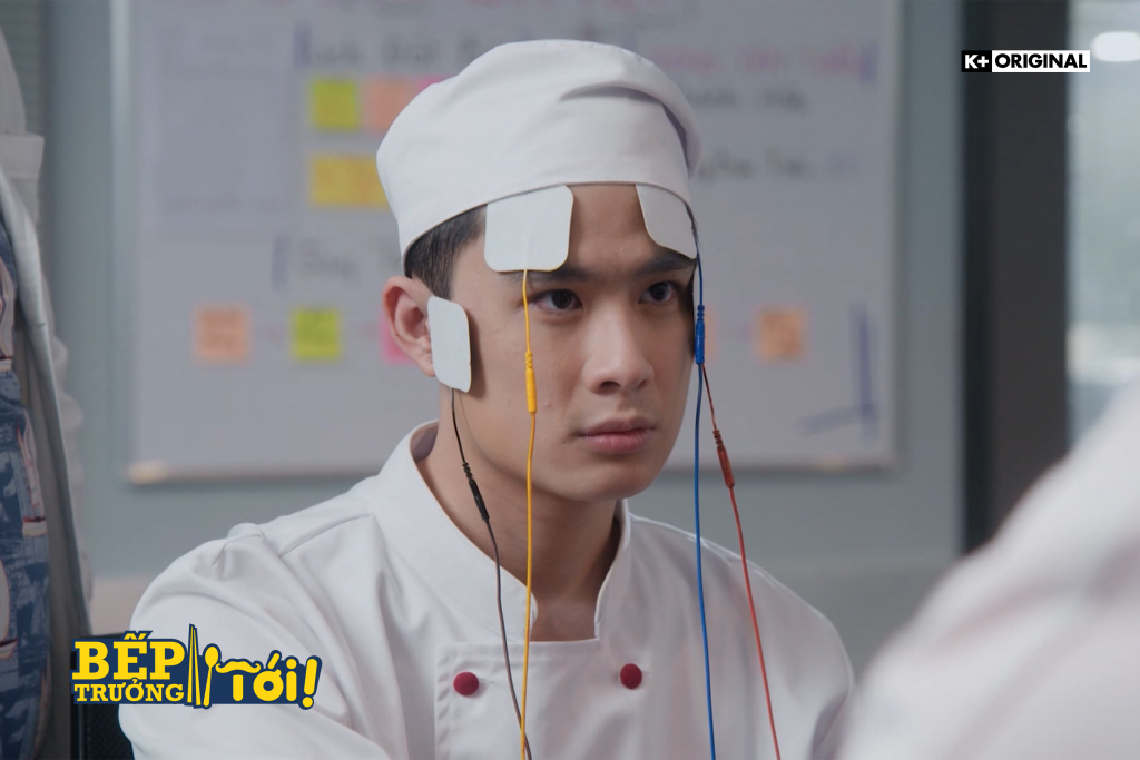 Hoàng Trung làm nghệ sĩ Lê Quốc Nam 'giận xanh mặt' vì hành động này trong phim 'Bếp trưởng tới!'
