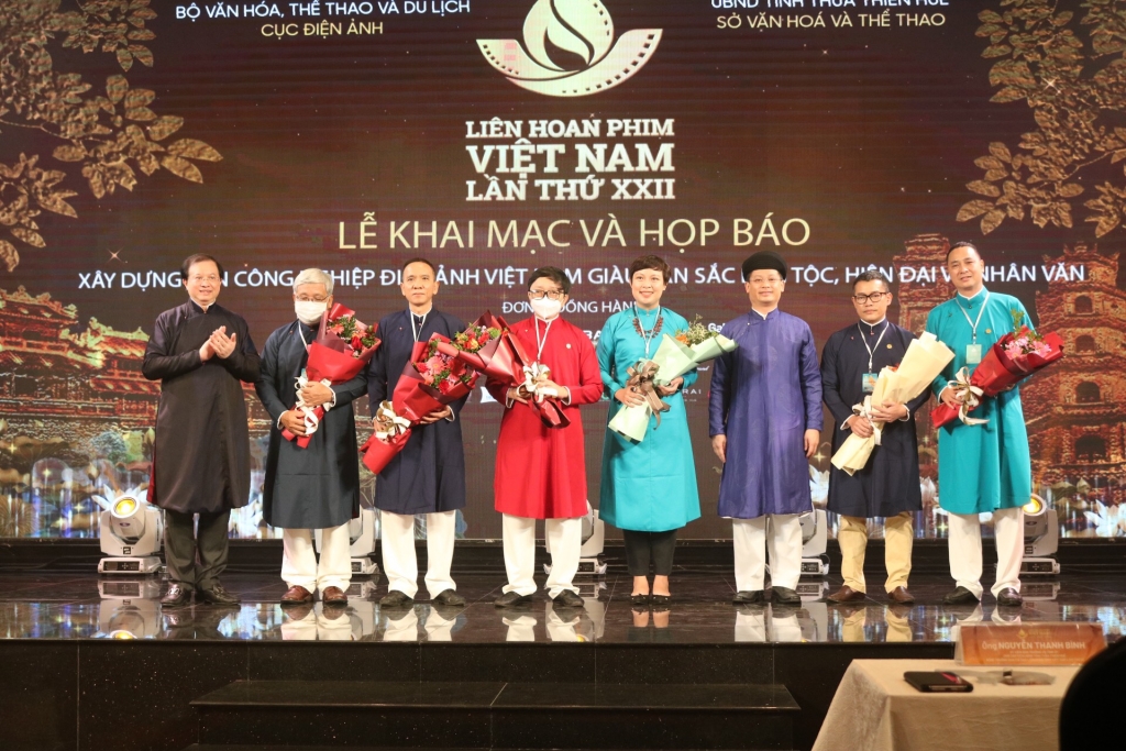 Lễ Khai mạc và Họp báo Liên hoan Phim Việt Nam lần thứ XXII: Sức sống điện ảnh giữa thời dịch