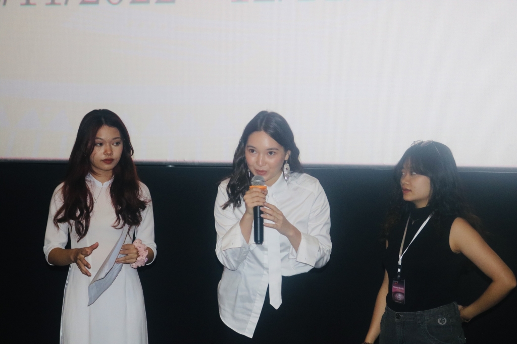 Gặp gỡ kiều nữ của điện ảnh Kazakhstan tham dự LHP Quốc tế Hà Nội