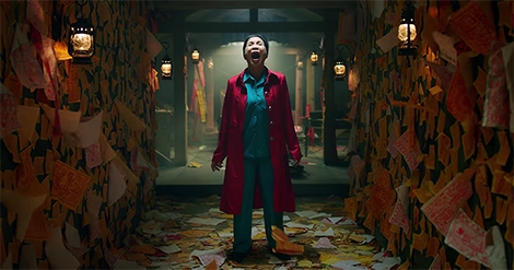 (Review) 'Hạnh phúc máu': Phim kinh dị 'bất ổn' nhưng vẫn 'tạm' xem được!