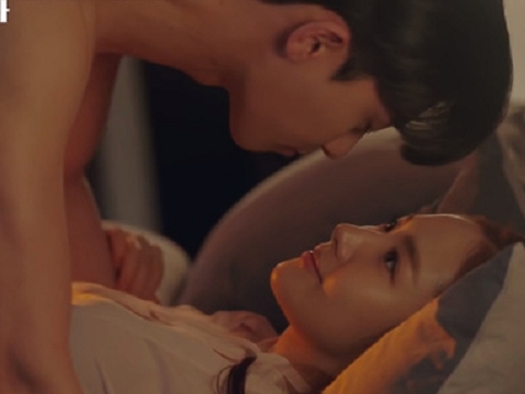 Những 'cảnh nóng' trên màn ảnh Hàn Quốc làm dân tình 'đỏ mặt tía tai'