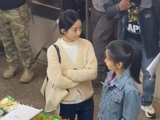 Hậu trường 'Hạnh Phúc đến vạn gia': Triệu Lệ Dĩnh làm người phụ nữ của gia đình