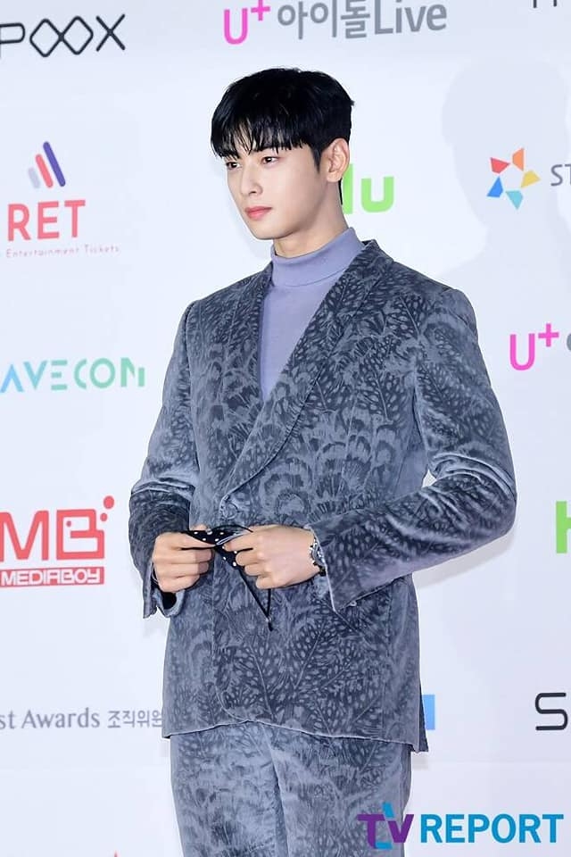 Chiêm ngưỡng nhan sắc đỉnh cao của dàn nghệ sĩ tham dự thảm đỏ AAA