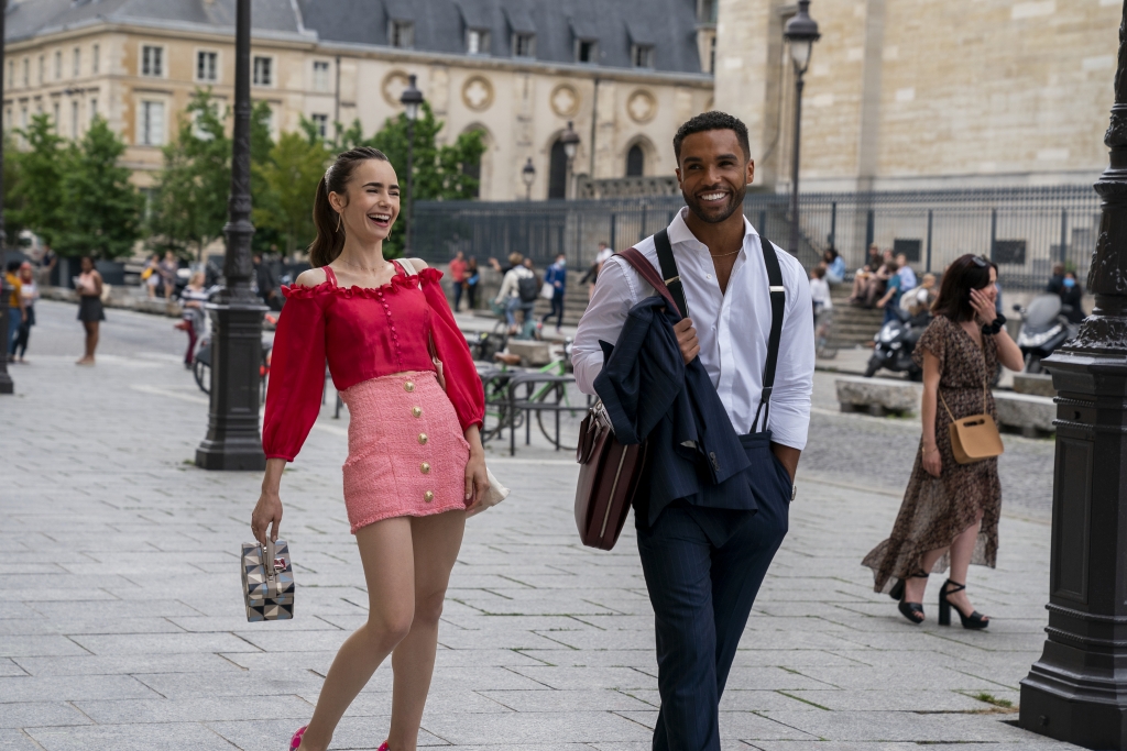 'Emily in Paris' mùa 2: Ít hào nhoáng hơn nhưng đầy drama 'phát tức'!