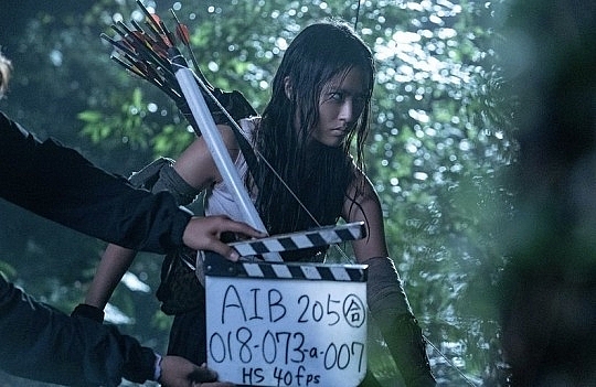 Nữ cung thủ của 'Alice in Borderland 2': Từng đóng phim 19+ Netflix, gây ấn tượng vẻ đẹp quyến rũ mơ màng