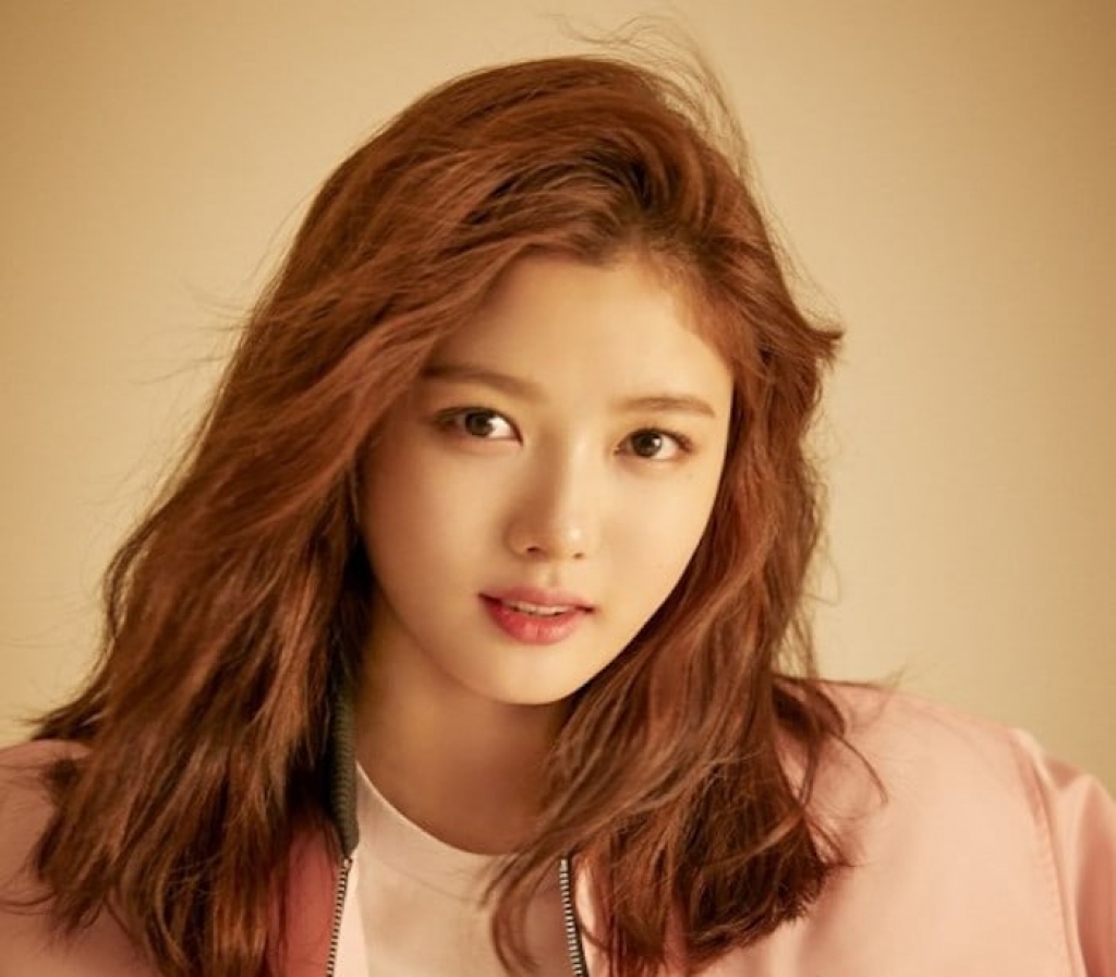 kim yoo jung nhap vien clean with passion for now doi ngay phat song