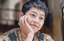 Song Joong Ki tái ngộ với đạo diễn 'Cậu bé người sói' trong phim điện ảnh mới
