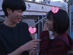 Những khoảnh khắc đáng yêu của cặp đôi Hyeri và Ryu Jun Yeol