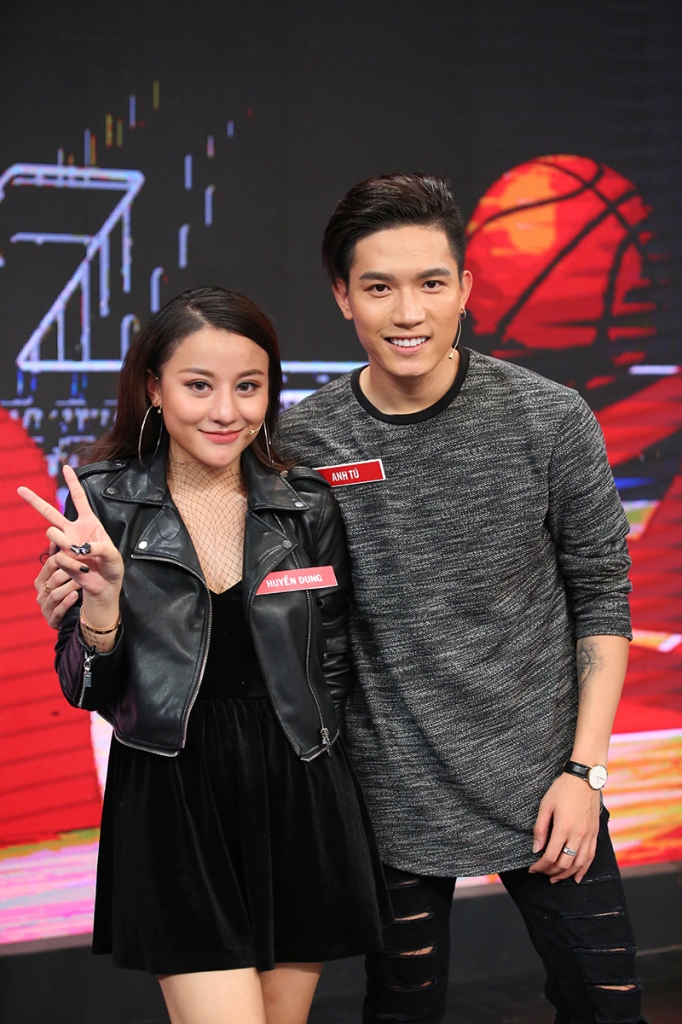 dan ong phai the mua 3 mo man voi dan nam khach moi giong khung