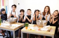 Giám khảo 'Vietnam Idol kids' dẫn dàn thí sinh đi làm bánh pizza