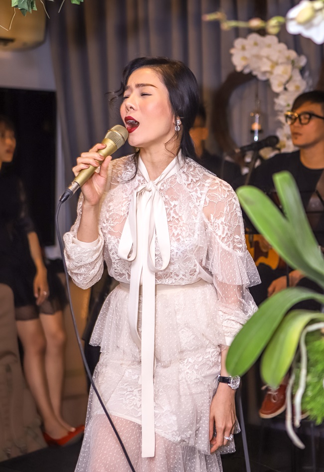 Lệ Quyên, Thuý Hạnh, Hà Kiều Anh tham dự sự kiện cùng ông xã le quyen thuy hanh ha kieu anh tham du su kien cung ong xa