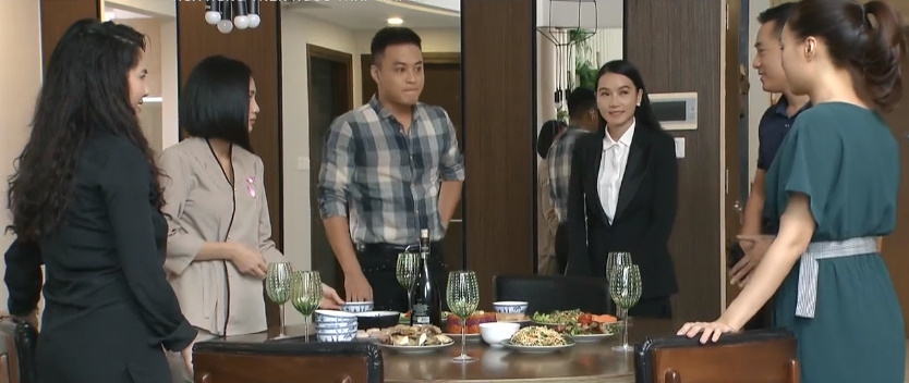 hoa hong tren nguc trai tap 26 tinh cu cua bao vut het liem si de niu keo va cai ket