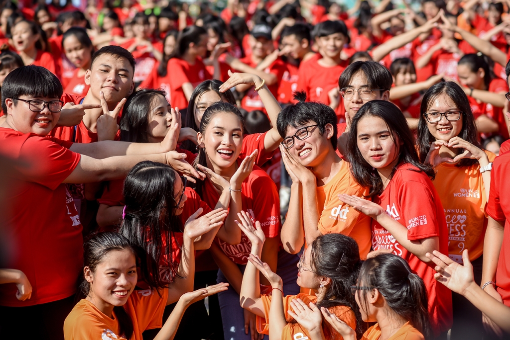 tieu vy tao dang cuc nhi nhanh nhay flashmob cung hang ngan sinh vien da nang 40987