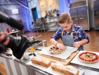'Thợ làm bánh nhí tranh tài': Khuyến khích trẻ vào bếp sẽ lên sóng HTV3