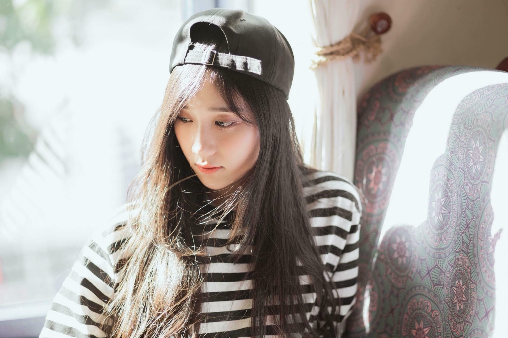 mina young co nang hotgirl quan nhan bat ngo re huong sang nghe thuat