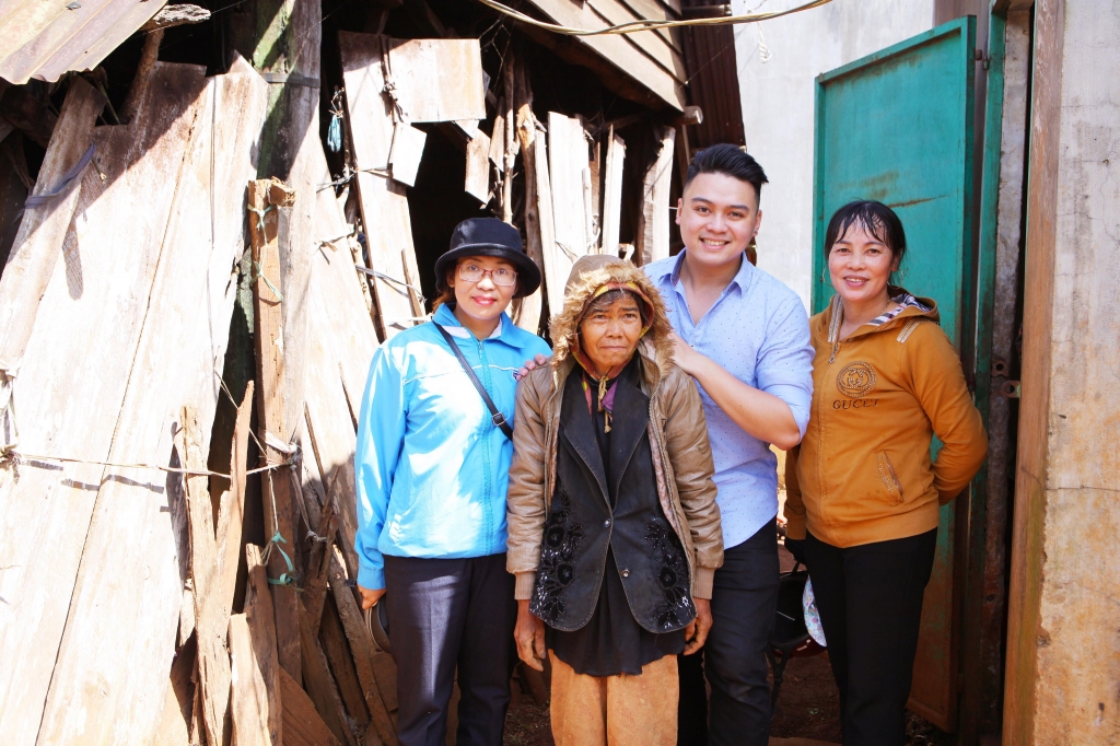 nam vuong nguyen hoang khoi hanh phuc khi duoc lam viec thien nguyen