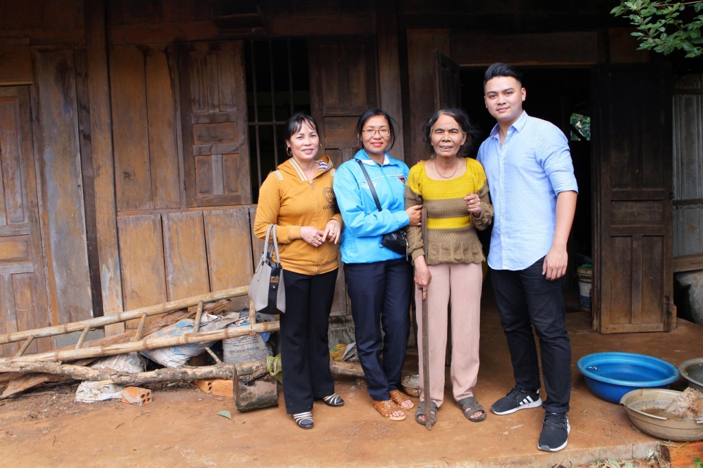 nam vuong nguyen hoang khoi hanh phuc khi duoc lam viec thien nguyen