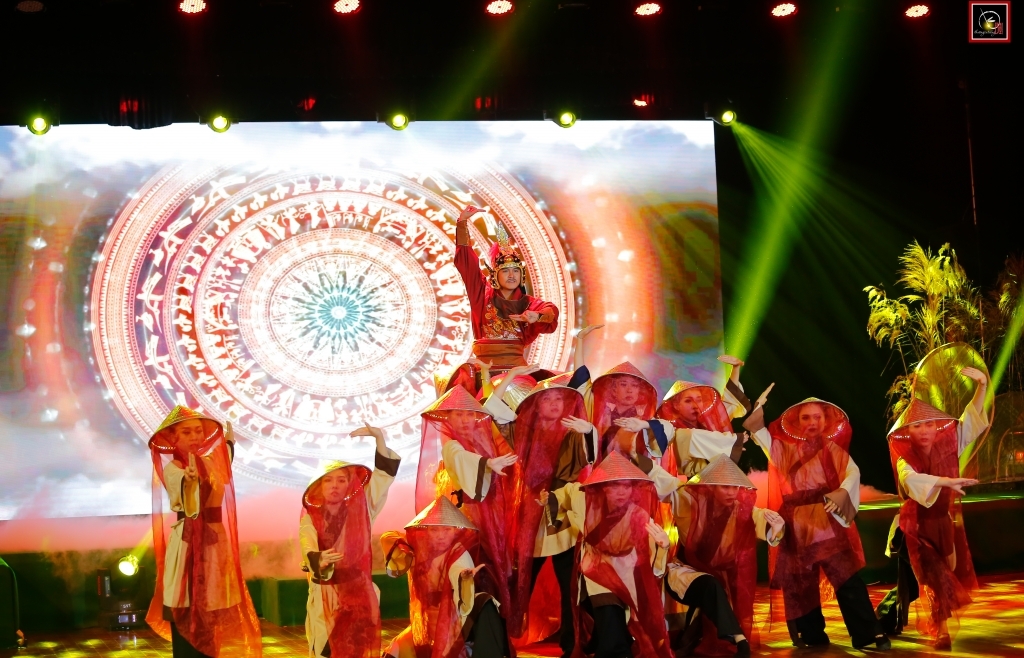 Vẻ đẹp của tiếng Việt được tái hiện qua nghệ thuật biểu diễn