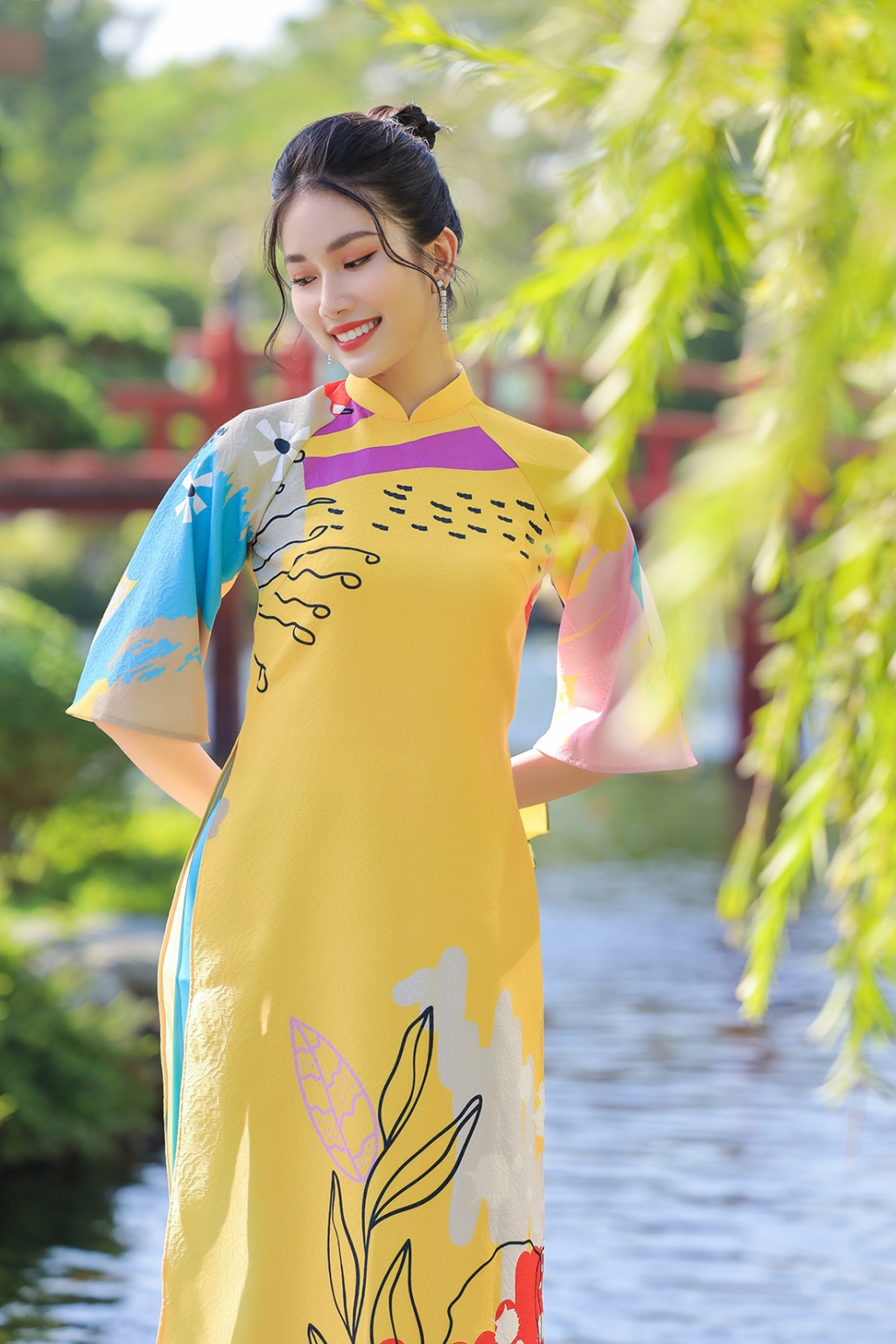 Á hậu Phương Anh, Ngọc Thảo gợi ý diện áo dài Tết nhiều màu