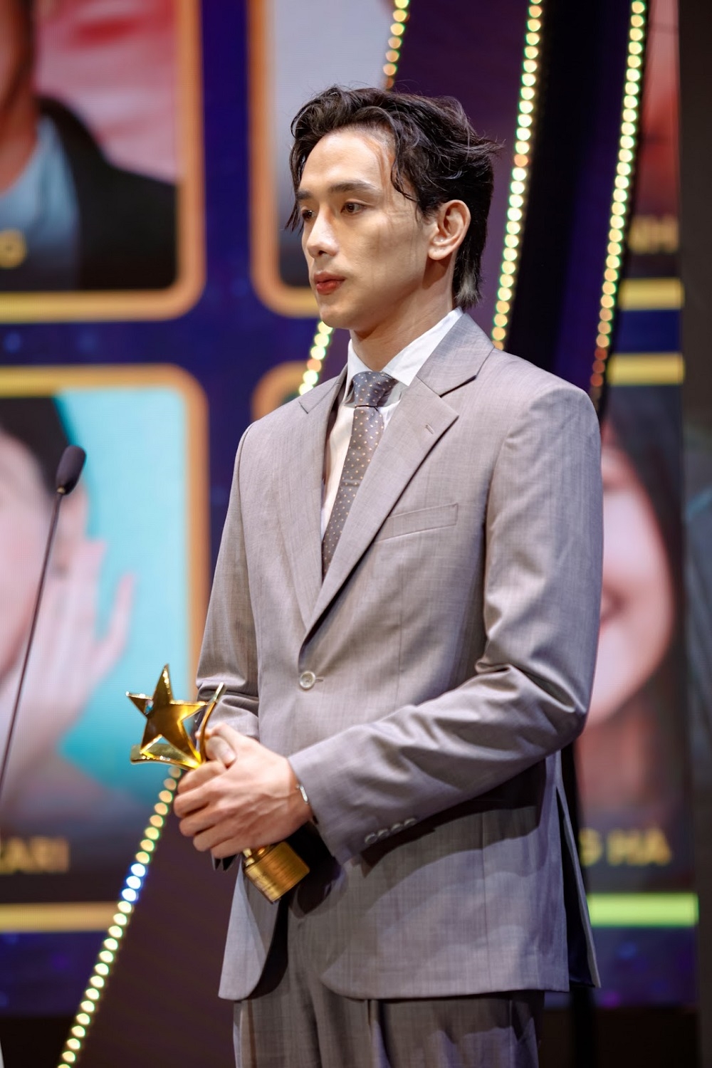 Thuận Nguyễn và Hoàng Hà nhận giải diễn viên phụ xuất sắc nhất Ngôi Sao Xanh 2022