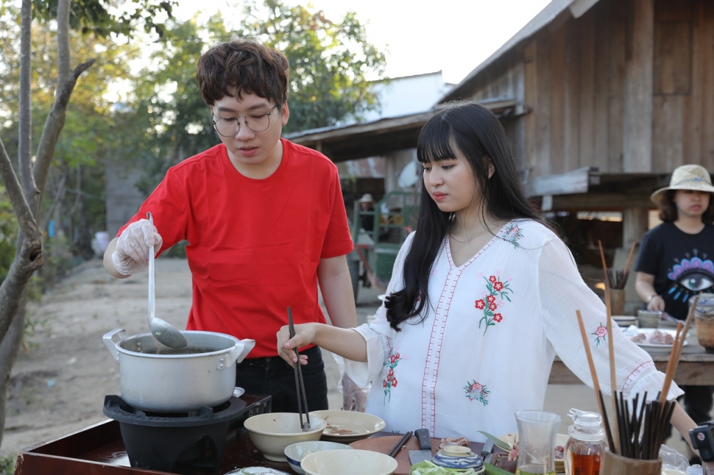 be tra long ngay tho hon nhien khien chu phat la dung hinh