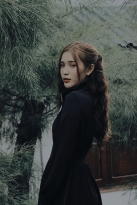 Ngân Nara 'chất lừ' khi vừa diễn vừa hát trong phim ngắn tương tác lần đầu tiên tại Việt Nam