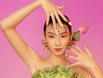 Hoa hậu Thùy Tiên diện yếm đào đội nón quai thao, khoe nét đẹp chuẩn Á Đông trong bộ ảnh đón Tết