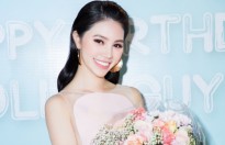 Jolie Nguyễn rạng rỡ trong tiệc sinh nhật tuổi 21