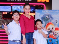 MC Xuân Hiếu xuất hiện trẻ trung cùng con trai tại buổi ra mắt phim hoạt hình