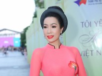 cac nhoc ty nha dam luu ly vy oanh hoang bach can quet san catwalk le hoi ao dai 2019