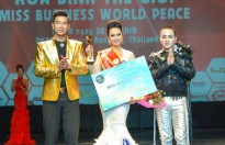 Thùy Dương đăng quang 'Hoa hậu doanh nhân hòa bình thế giới 2019'