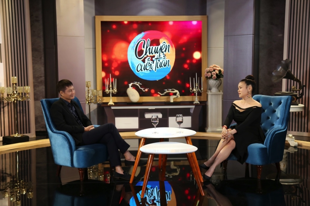 hai yen idol tung tha con nhu mot cuc bong xuong duoi dem vi tram cam sau sinh