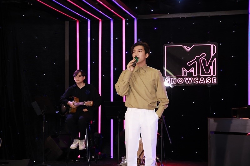 'MTV Showcase' - Mãn nhãn với màn live đi vào lòng người của 'Hoàng tử tình ca' Tăng Phúc