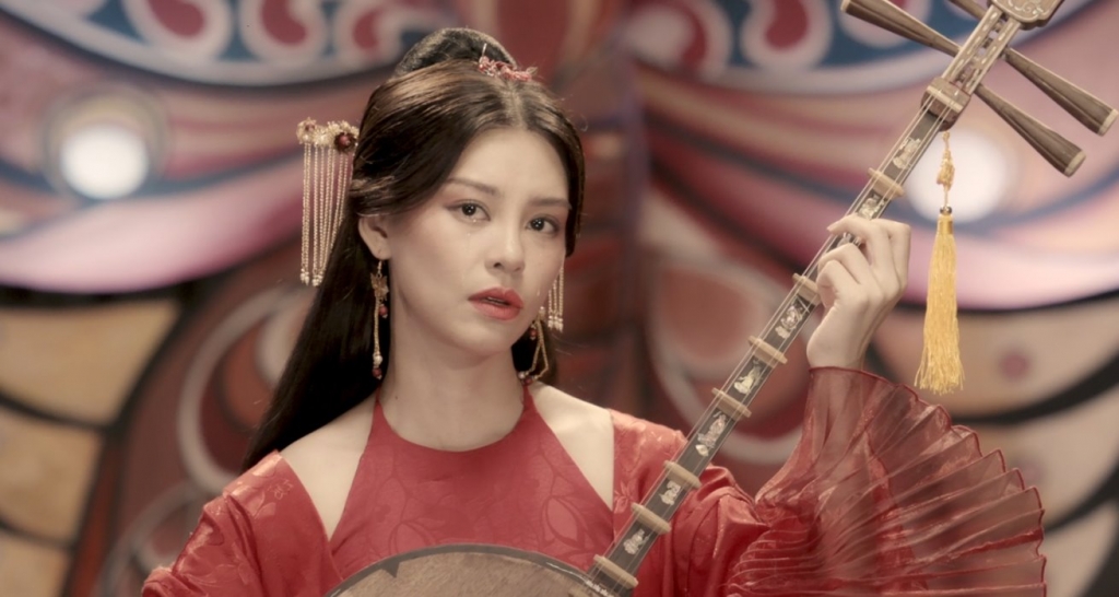 'Nổi da gà' với nhạc phim 'Kiều' qua giọng hát nội lực của Bùi Lan Hương