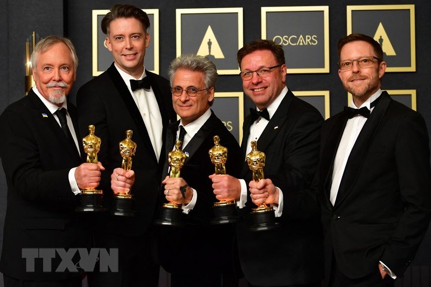 Nhóm sản xuất âm nhạc của phim Dune nhận giải Âm thanh xuất sắc nhất 
