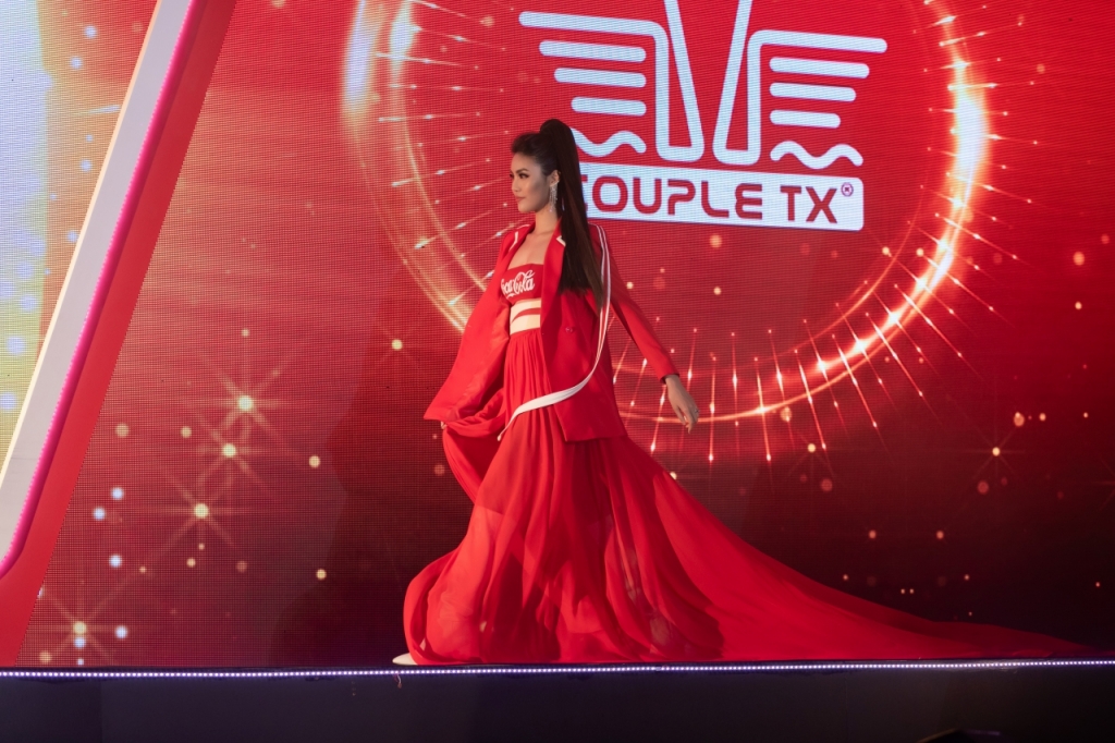 tro lai san dien lan khue duoc tin tuong giao vi tri vedette