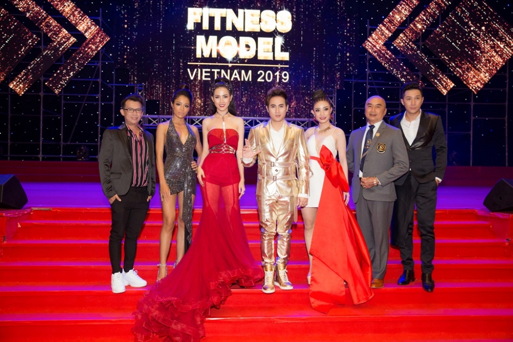 hoa hau phan thi mo do dang cung hoa khoi dieu ngoc tai chung ket fitness model 2019